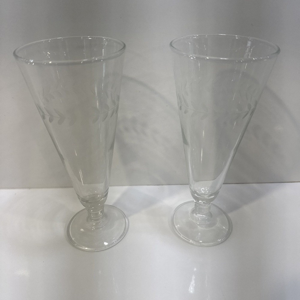 Set of 2 MCM Style Etched Glass Pilsner Glasses / Flutes Footed Stemware 7.5"
